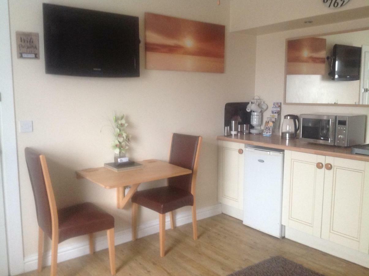 Crossways Tavern Exeter Buitenkant foto